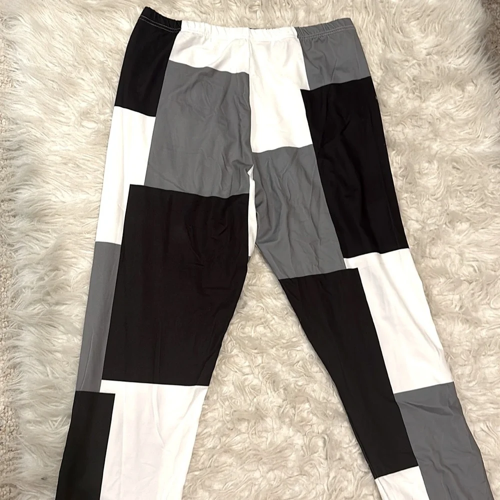 Matching Set - Picture 7 of 7